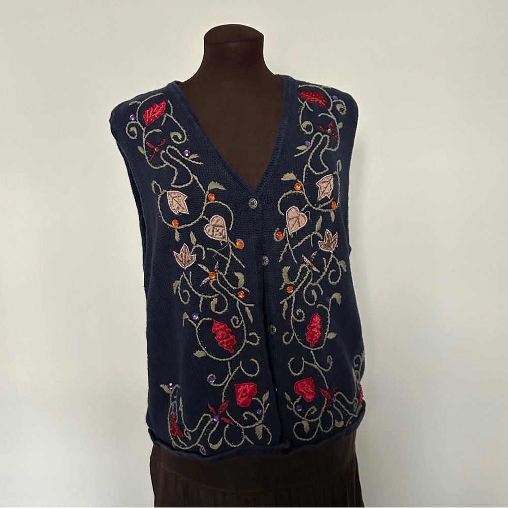 Bobbie brooks - embroidered extra large navy blue vest